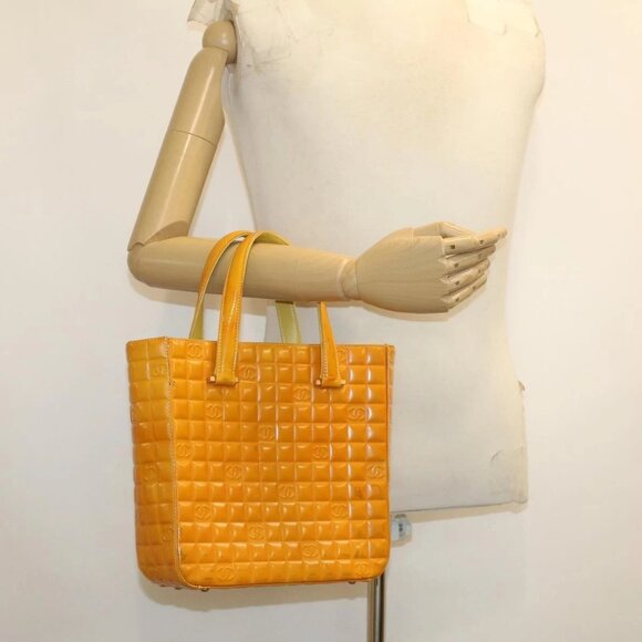 CHANEL Hand Bag Patent leather Yellow CC Auth - Picture 1 of 15